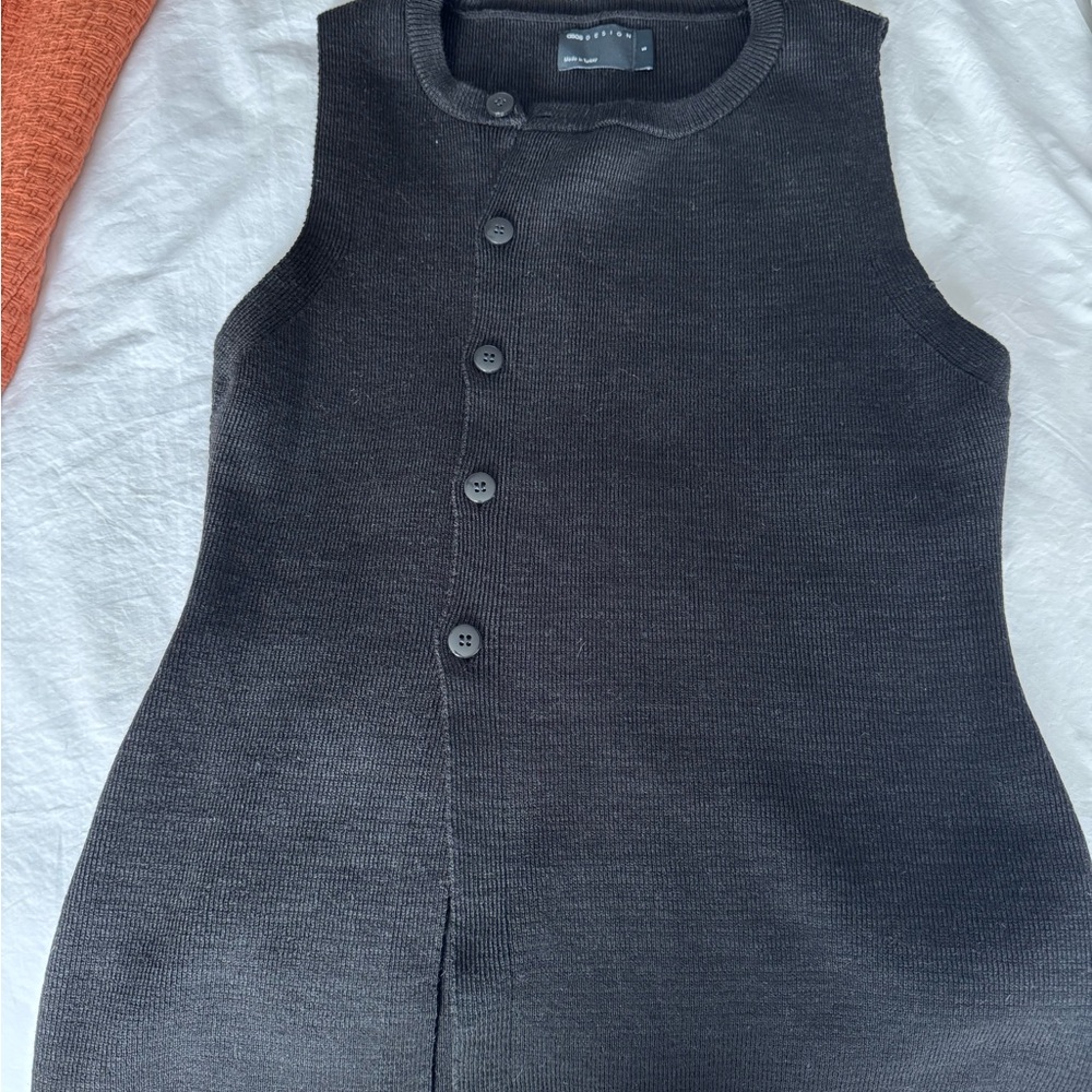 Black Asos Sleeveless Button-Up Top